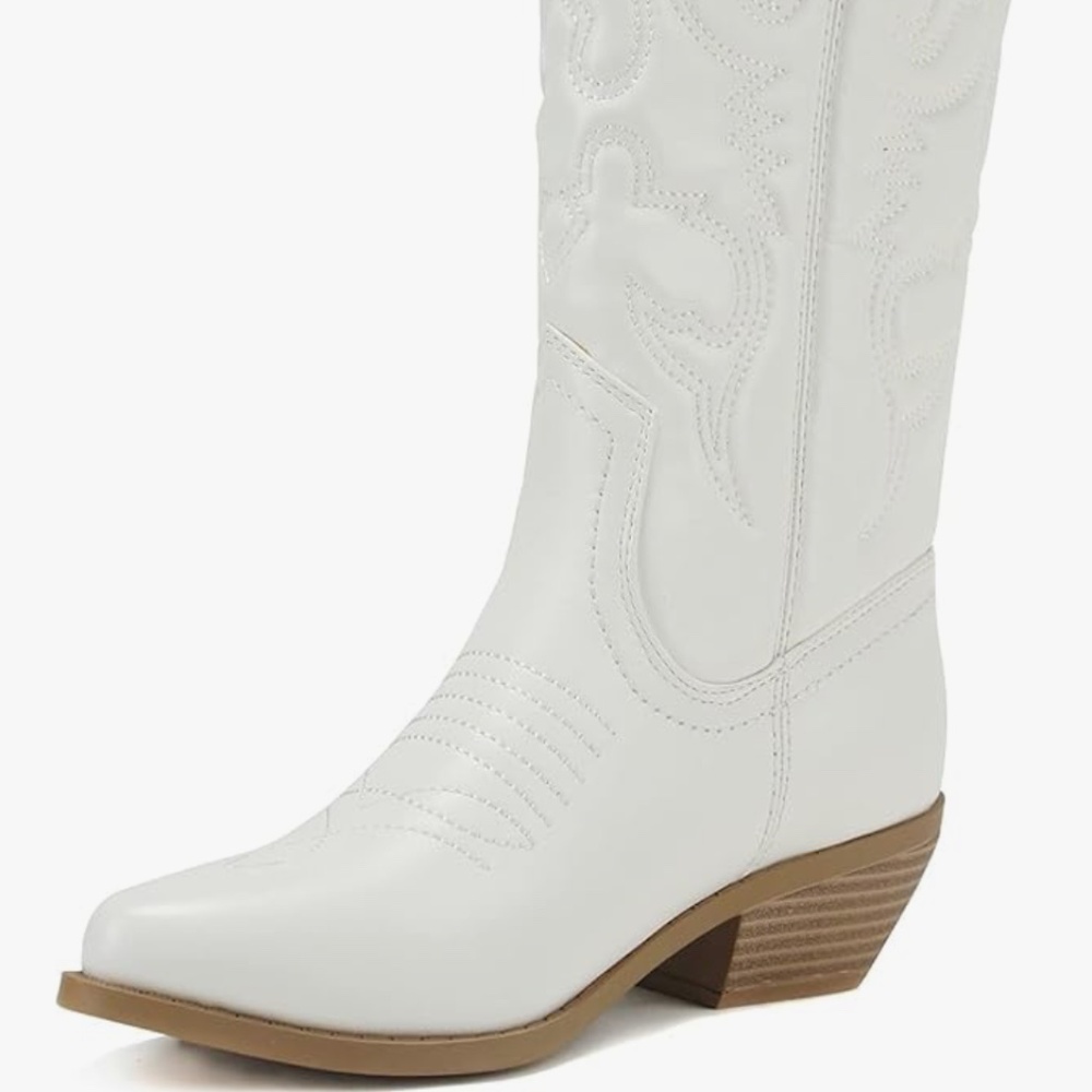 Boots - Picture 3 of 3